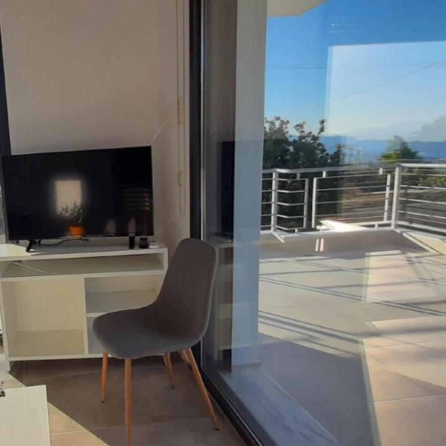 Oktonia Apartments-Evia Okhthonia Екстериор снимка